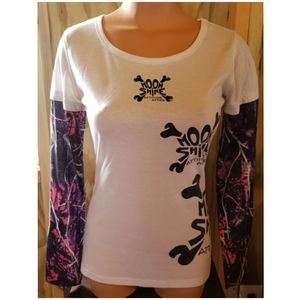 Muddy Girl Moonshine Top S